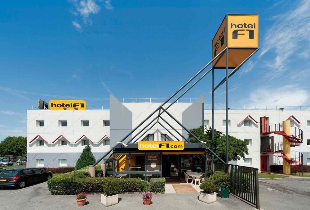 勒阿弗尔一级方程式酒店 贡夫勒维尔洛谢 外观 照片
